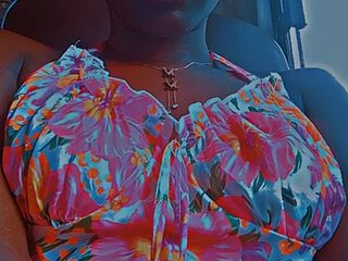hot_talliee live webcam thumbnail