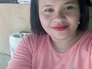 hotchubbypinay live webcam thumbnail