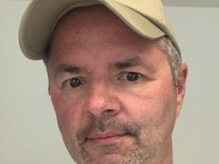 hotdadbod live webcam thumbnail