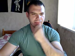 hotfitbboy_2001 live webcam thumbnail