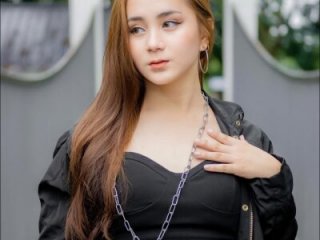 hotrerexxx live webcam thumbnail