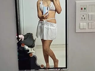 hotty_angel_01 live webcam thumbnail