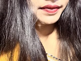 hotyy_nayra live webcam thumbnail