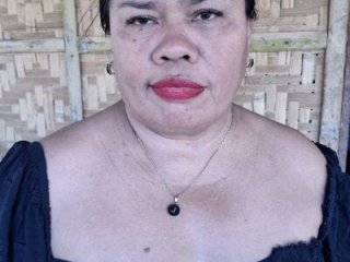 Huge_mama69 live webcam thumbnail