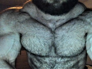 Hugealphabeast live webcam thumbnail