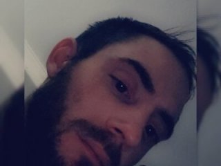 Huntzg23 live webcam thumbnail