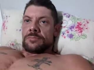 hugecock2252 live webcam thumbnail