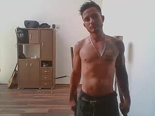 hugolechugo live webcam thumbnail
