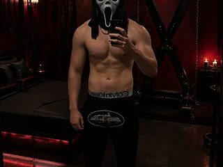 hung-and-horny live webcam thumbnail