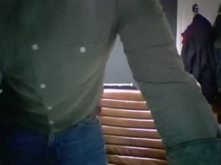 hunghard2004 live webcam thumbnail