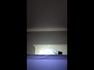 hungitalian44 live webcam thumbnail