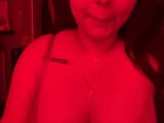 hxnnyyb live webcam thumbnail
