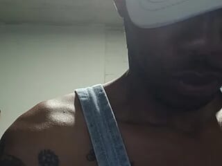IAmYourGuy420 live webcam thumbnail