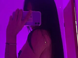 IamAndrea01 live webcam thumbnail