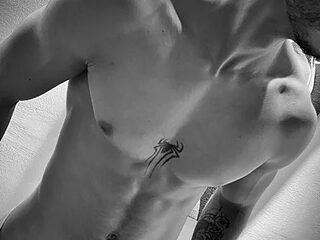 IamAxel03 live webcam thumbnail