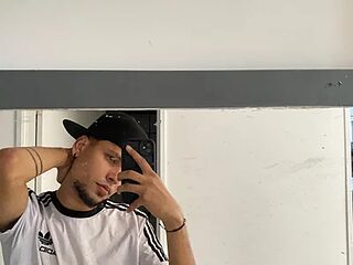 Iam_steven_ live webcam thumbnail