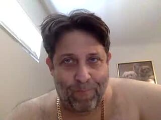 iamchaturbro live webcam thumbnail