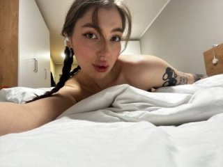 iampiggygirl_ live webcam thumbnail