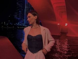 Ice_Strawberry live webcam thumbnail