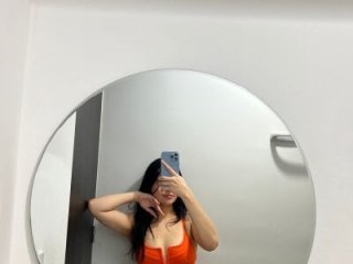 iconic_lovers live webcam thumbnail