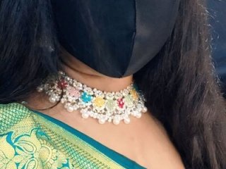 Idhika-Paul live webcam thumbnail