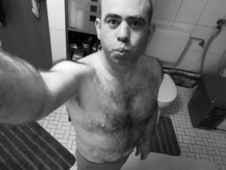 Ilovemilf1 live webcam thumbnail