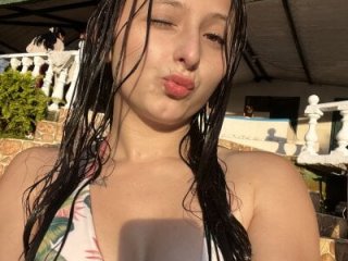 imariahot live webcam thumbnail