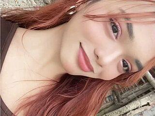 imyourfavoritedoll live webcam thumbnail
