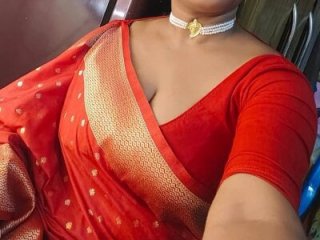 Indian-oyo-boudi live webcam thumbnail