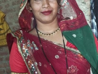 Indiandesicouple155 live webcam thumbnail