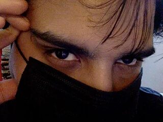 IndieFemboySilver live webcam thumbnail