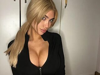 Inked_Angel1 live webcam thumbnail