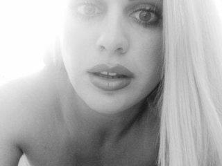 innocent_eva1 live webcam thumbnail