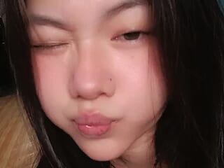 innocent_pinay live webcam thumbnail