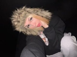 innocent_sin_ live webcam thumbnail