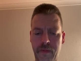 interestedhun live webcam thumbnail