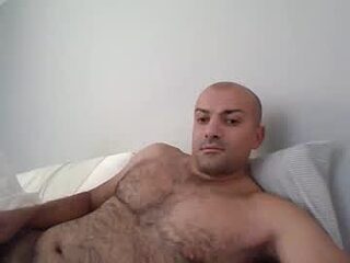 intolder35 live webcam thumbnail