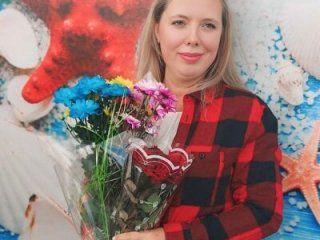 Irina3718 live webcam thumbnail