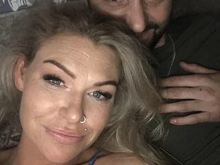 IrishxBrit25 live webcam thumbnail