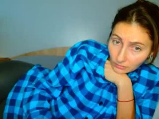 irina9793 live webcam thumbnail