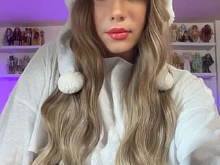 Isa_Pallmer live webcam thumbnail