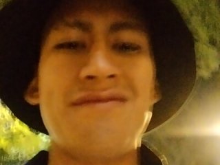 Isaanegrito live webcam thumbnail