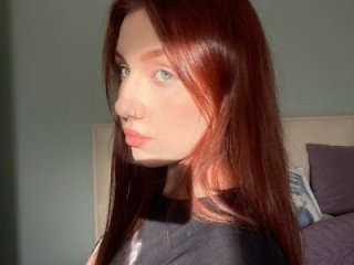 IsabellaRedfire live webcam thumbnail