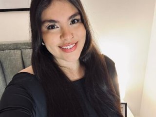 Isabella_LaRue live webcam thumbnail