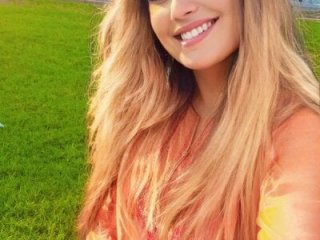 Isabella_Martin live webcam thumbnail