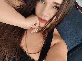 Isabella_cherry69 live webcam thumbnail