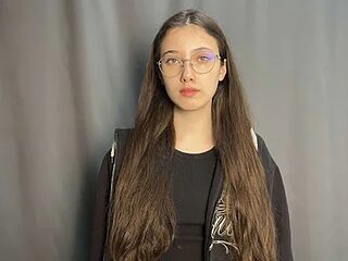 IsauraHolleman live webcam thumbnail