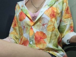 Isha_Sax live webcam thumbnail