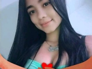 Isis_Blaze live webcam thumbnail