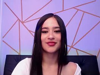 isa__rodriguez live webcam thumbnail